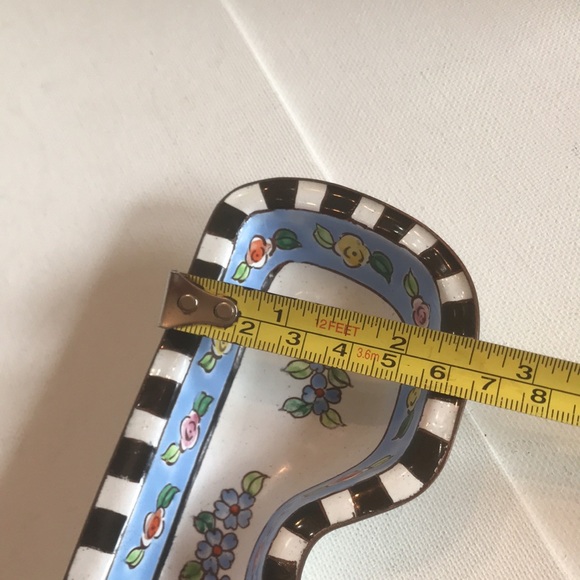 Kelvin Chen Enamel Eyeglass Holder - Picture 6 of 6